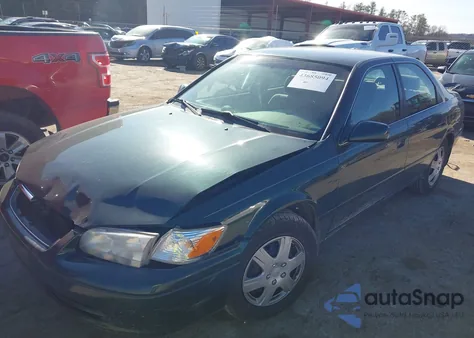 2000 Toyota Camry Le z USA, uszkodzony, nr VIN 4T1BG22K7YU985296